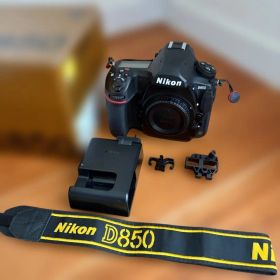 点検済み良品、Nikon 高画素一眼レフの名機 D850