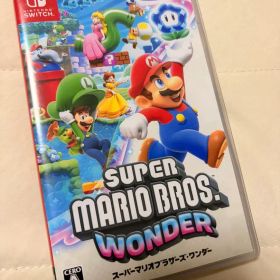 スーパーマリオブラザーズ ワンダー Switch 新品 3,300円 中古 3,290円