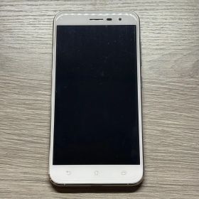 ASUS ZenFone 3 パールホワイト