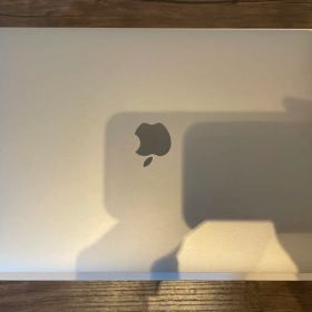Apple MacBook Air 13インチ 2020年モデル M1チップ