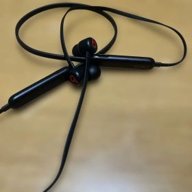 Beats Flex ワイヤレスイヤホン ブラック 本体