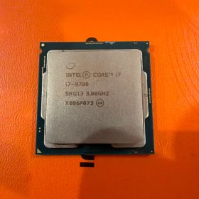 Intel Core i7 9700 CPU 本体