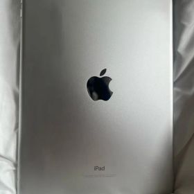Apple iPad 第6世代 32GB Wi-Fi+Cellular