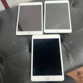 Apple iPad mini 4 A1538/A1432 通電確認済み