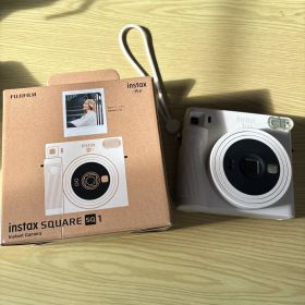 FUJIFILM instax SQUARE SQ1 本体 ホワイト チェキ