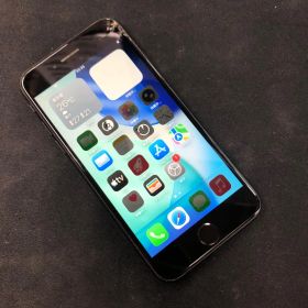【訳あり品】iPhone SE第2世代 docomoSIMロックあり 64GB ブラック【保証なし】