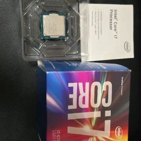 Intel Core i7 6700 CPU 本体