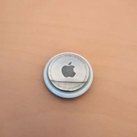 AirTag 新品 3,000円 中古 2,800円 | ネット最安値の価格比較 プライス