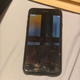 iPhone 7 ブラック 128GB