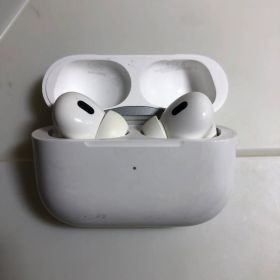 Apple AirPods Pro 第2世代 lightning