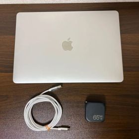 Apple MacBook Air 2020 本体