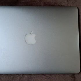 Apple MacBook Air 2015 catalina 本体 充電器付属