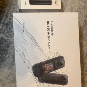 【3万お得】Insta360 X5 Essentials 三脚 SDカード付き
