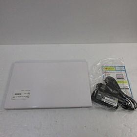 〔中古品〕 格安安心パソコン LIFEBOOK UH55／B3 FMVU55B3W アーバンホワイト ［Core-i3-7130U (2.7GHz)／4GB／SSD128GB／13.3インチワイド／Windows10 Home(64ビット)］〔中古品〕 格安安心パソコン LIFEBOOK UH55／B3 FMVU55B3W アーバンホワイト ［Core-i3-7130U (2.7GHz)／4GB／SSD128GB／13.3インチワイド／Windows10 Home(64ビット)］