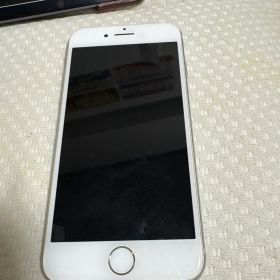 iPhone 8 本体 ホワイト