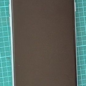 美品 iPhoneSE 第２世代 128GB ホワイト 利用制限〇 SIMフリー 箱有り