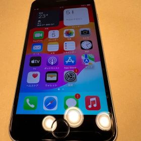 美品、Apple iPhoneSE第二世代 ホワイト 本体 64GB