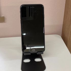 iPhone SE第3世代 64GB 002