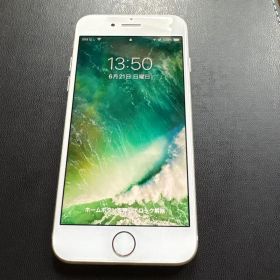 Apple iPhone 7 シルバー 本体