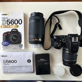 Nikon ニコン D5600 ダブルズームキット