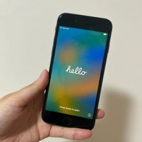 Apple iPhone 8 本体 スペースグレー