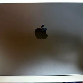 Macbook Pro M5 Max 128GB 2TB Nano 14インチ
