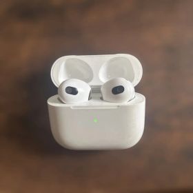 Apple AirPods 第3世代