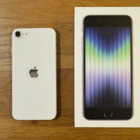 iPhone SE3 64GB ホワイト