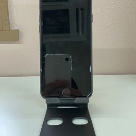 iPhone SE第3世代 64GB 004