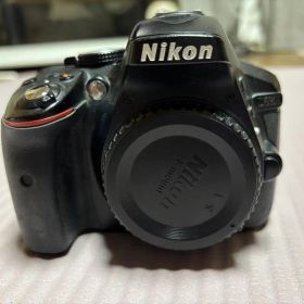 Nikon D5300 デジタル一眼レフカメラ