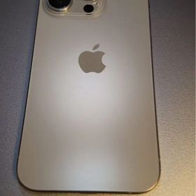 Apple iPhone 15 Pro ナチュラルチタニウム
