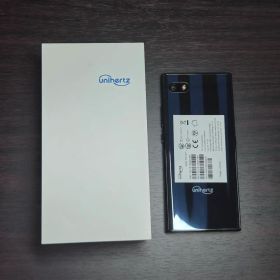 Unihertz Titan 新品 25,800円 中古 22,999円 | ネット最安値の価格
