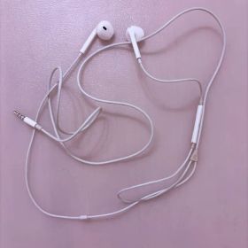 Apple EarPods 3.5mmプラグ 有線イヤホン