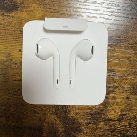 Apple EarPods ホワイト 有線