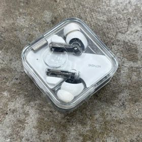 Nothing Ear 2ワイヤレスイヤホン 本体