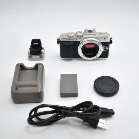 B#12978 OLYMPUS ミラーレス一眼 PEN E-PL7 ボディ シルバー PEN E-PL7 BODY SLV