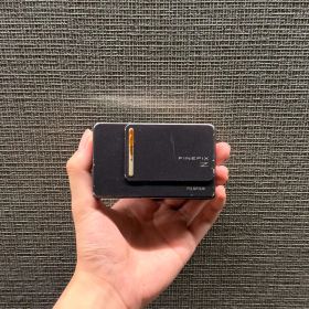 【完動品】FUJIFILM Finepix Z300 デジカメ