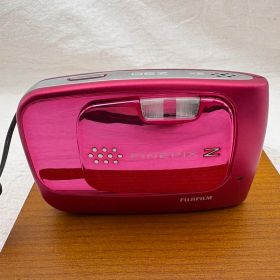 FUJIFILM FinePix Z30 （ピンク）【稼動品】