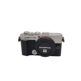 OM SYSTEM(OLYMPUS)◆デジタル一眼カメラ PEN E-P7 ボディ//
