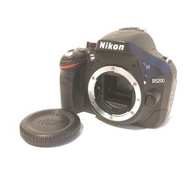 Nikon デジタル一眼レフカメラ D5200 レンズキット AF-S DX NIKKOR 18-55mm f/3.5-5.6G VR付属 ブラック D5200LKBK