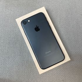 iPhone 7 32GB ブラック国内版 SIMフリー送料無料