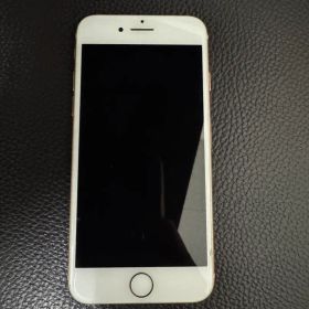 iPhone 8のメイン画像
