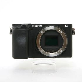 【中古美品】SONY α6400 ショット数2564枚 おまけあり α6400 中古 74,200円 | ネット最安値の価格比較 プライスランク