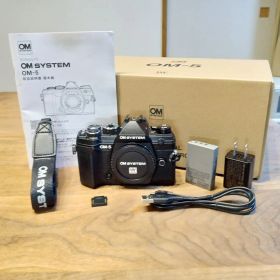 【S数:2533回】OLYMPUS OM SYSTEM OM-5 ボディ保証付き