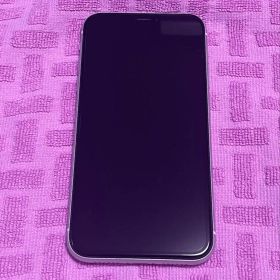 【美品】iPhoneXR 本体＋ケース２個