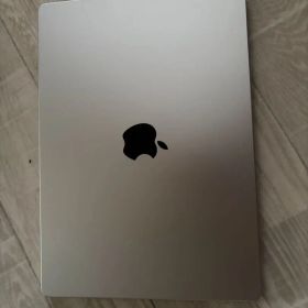 美品 MacBook Pro M2 16GB 512SSD