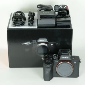 [美品 | シャッター数4,013回] SONY α7R V（ILCE-7RM5） | SONY Eマウント
