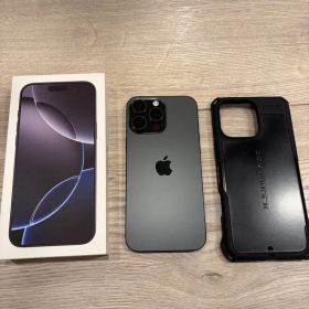 iPhone 16 Pro Max 256GB ブラックチタニウム 箱、ケース付