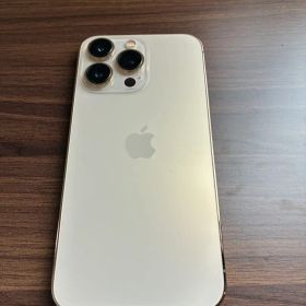 Apple iPhone 13 Pro ゴールド