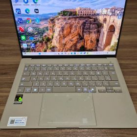 ASUS Zenbook UX3407R 本体